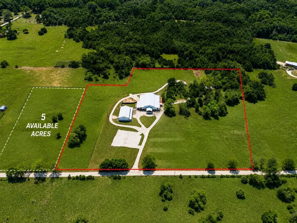 1235 Kelley Woods Lane Franklin, TX 77856