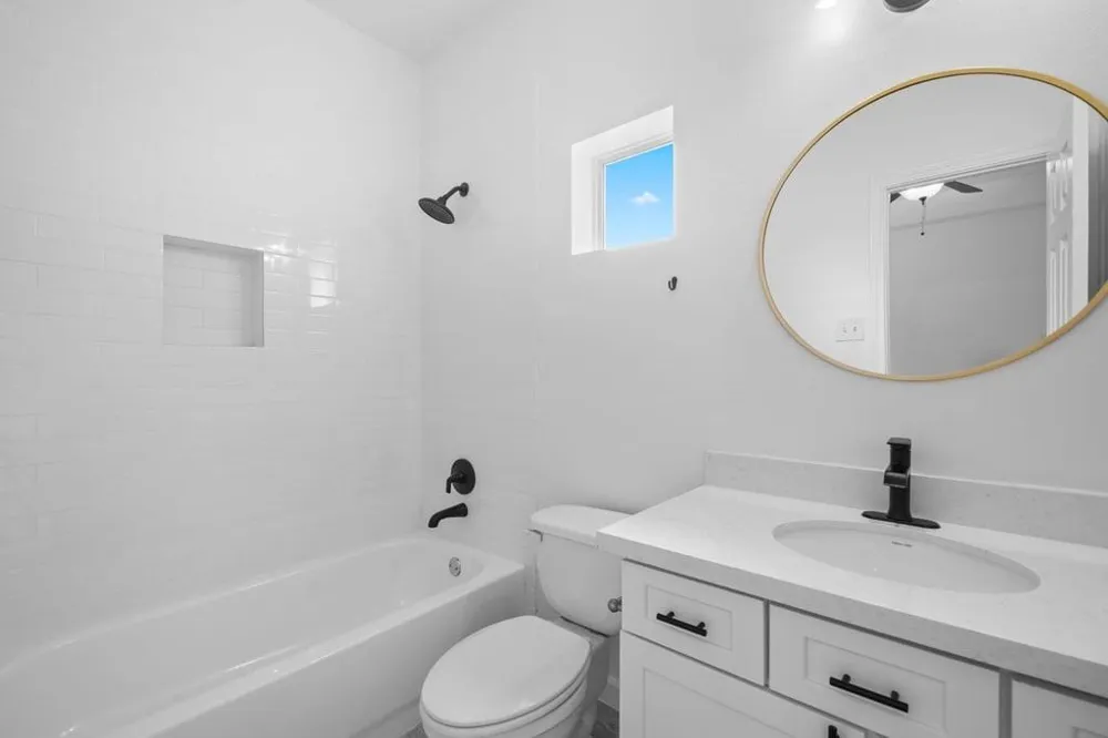 1128 W 26th Street Houston, TX 77008
