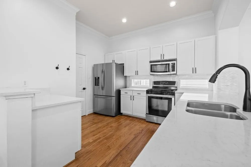 1128 W 26th Street Houston, TX 77008
