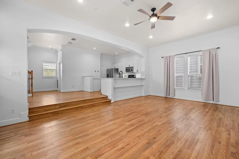 1128 W 26th Street Houston, TX 77008