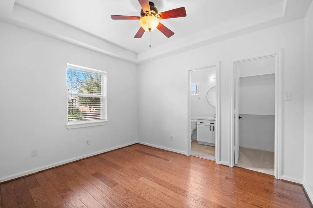 1128 W 26th Street Houston, TX 77008