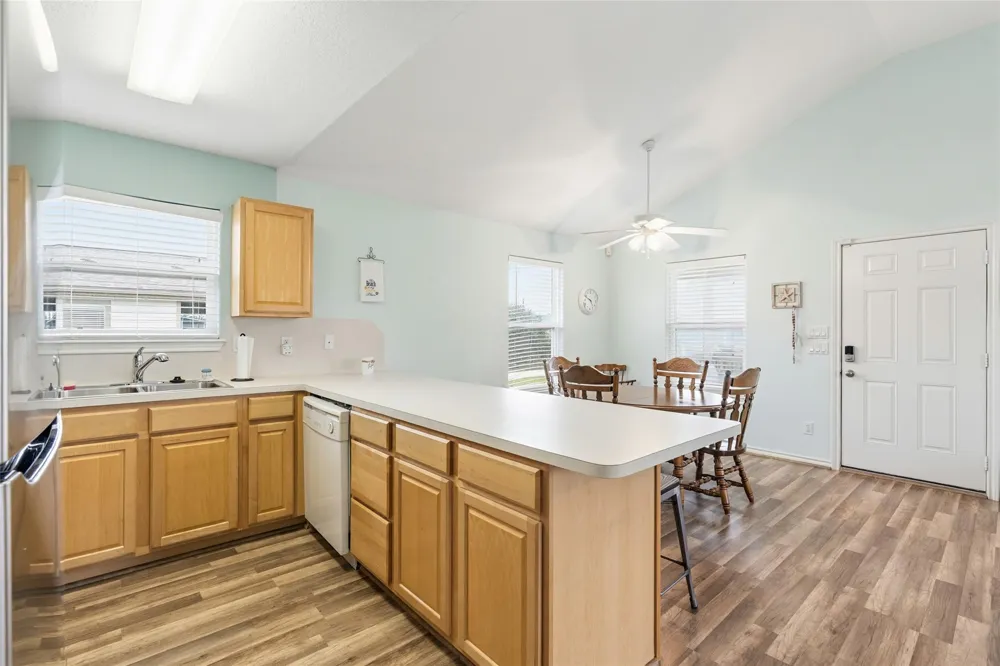 4122 Kent Drive Galveston, TX 77554