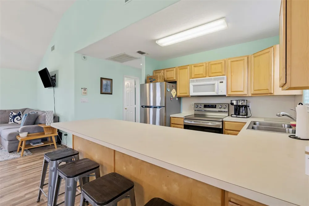 4122 Kent Drive Galveston, TX 77554