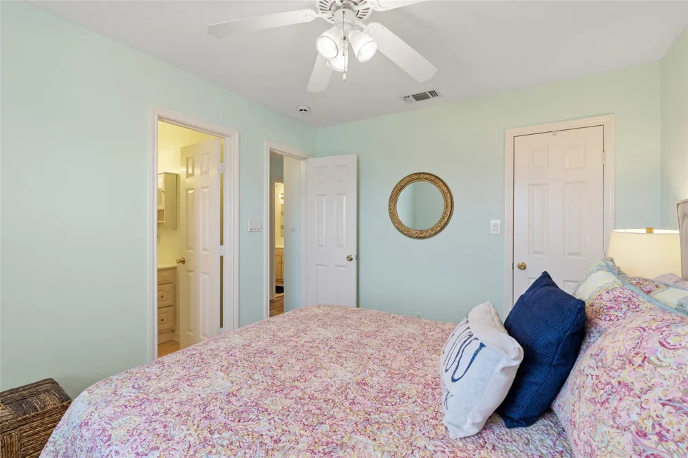 4122 Kent Drive Galveston, TX 77554