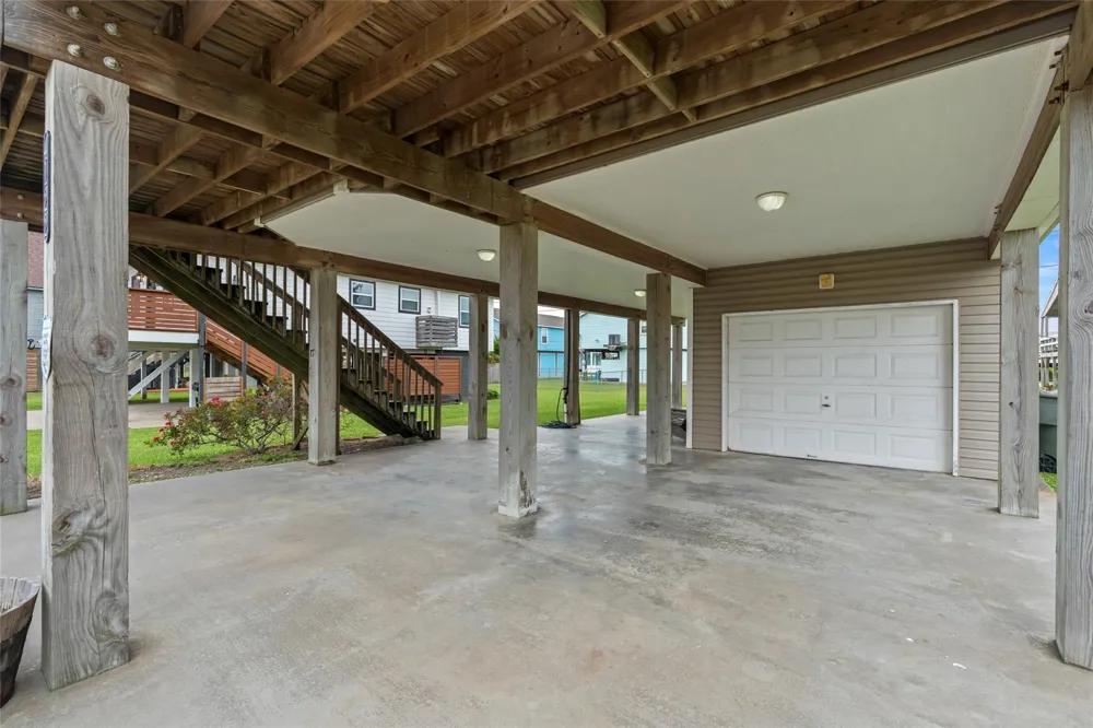 4122 Kent Drive Galveston, TX 77554
