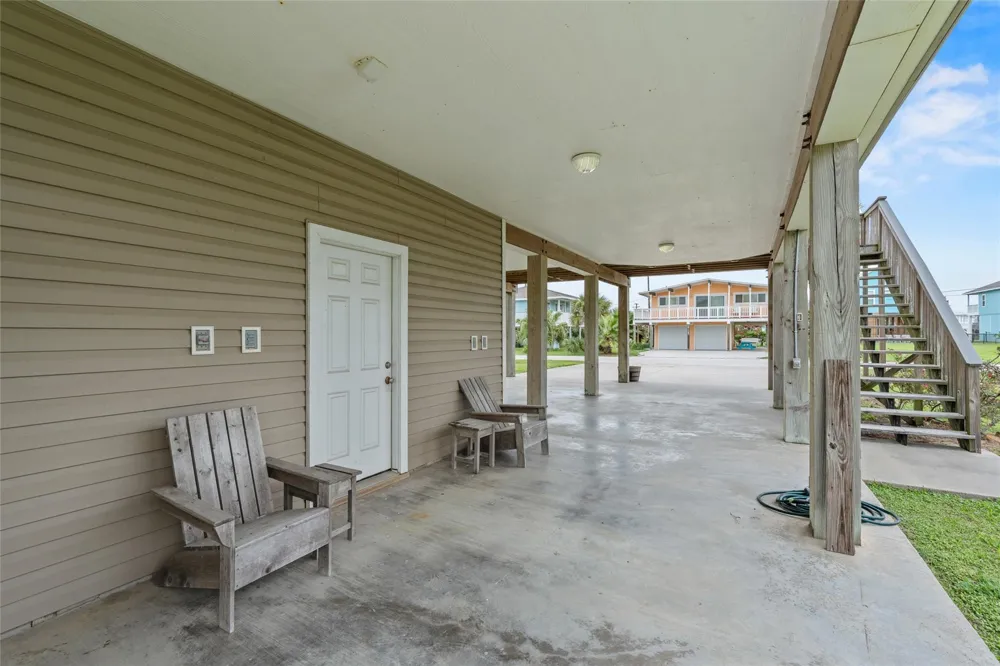4122 Kent Drive Galveston, TX 77554