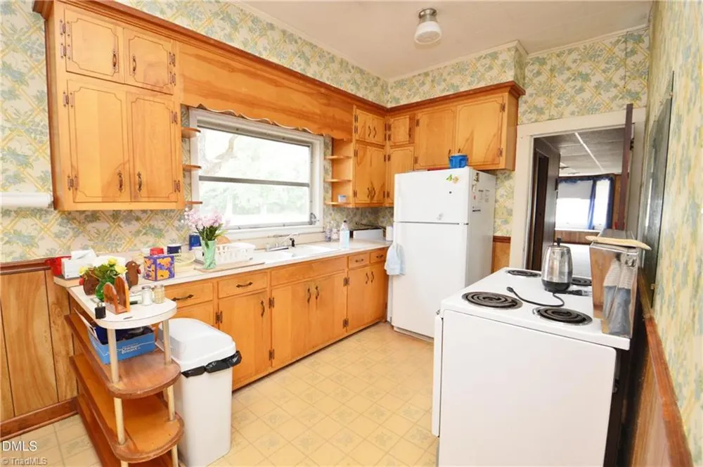 8671 Nc Highway 49 Snow Camp, NC 27349