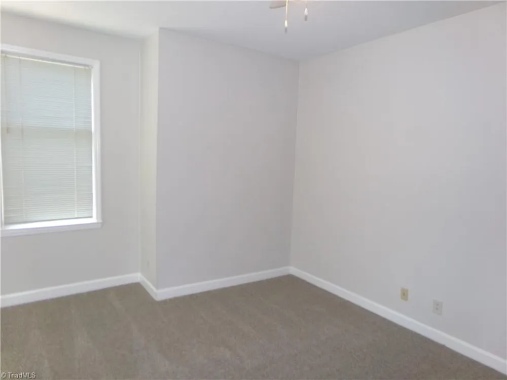 352 Meadows Circle Winston-Salem, NC 27104