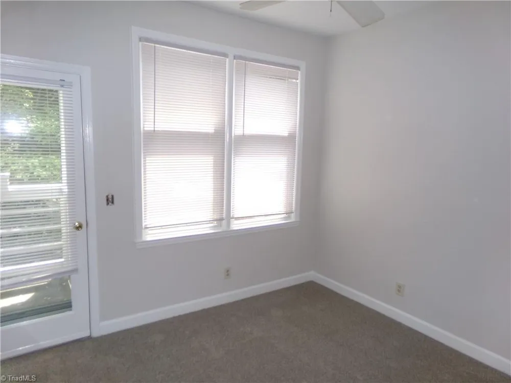 352 Meadows Circle Winston-Salem, NC 27104