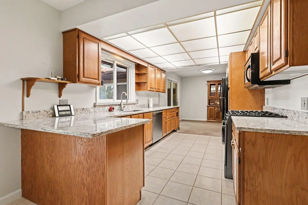 5537 Dennis Street Stevensville, MI 49127