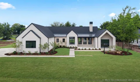 17744 E White Tail Cove