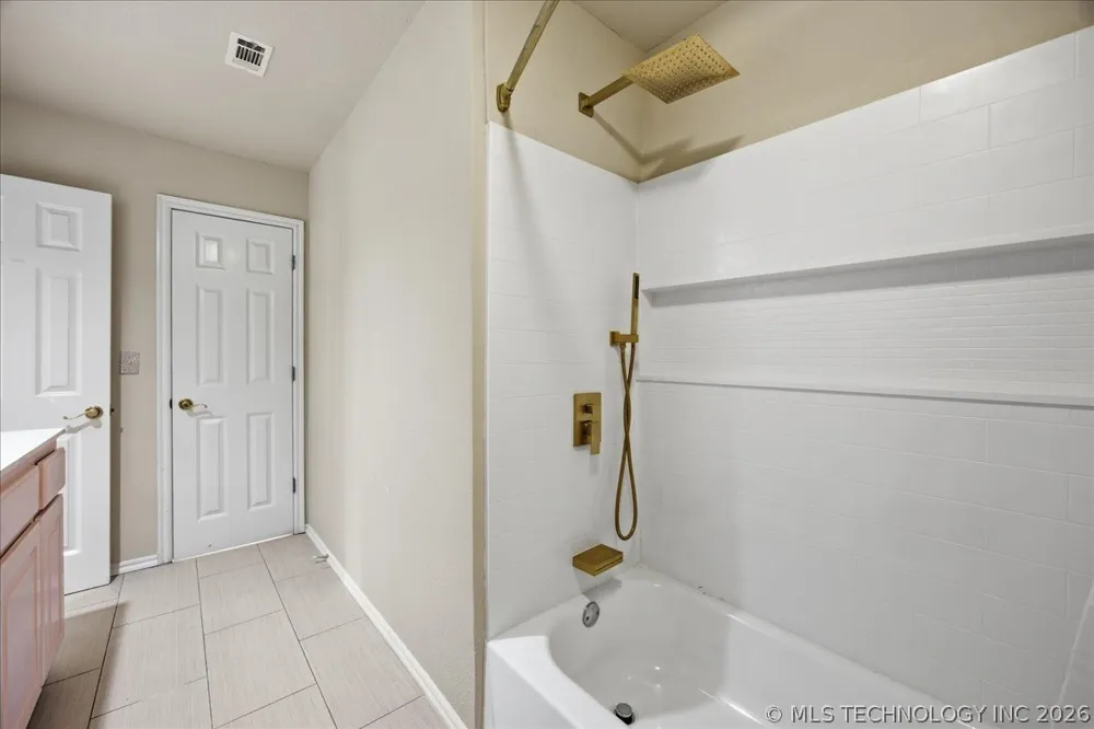 8840 E 96th Street Tulsa, OK 74133