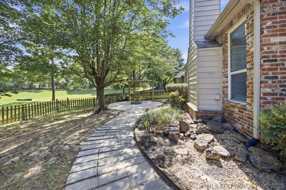 8840 E 96th Street Tulsa, OK 74133