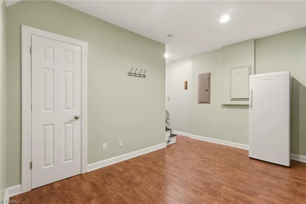 4595 Peter Pfaff Drive Pfafftown, NC 27040