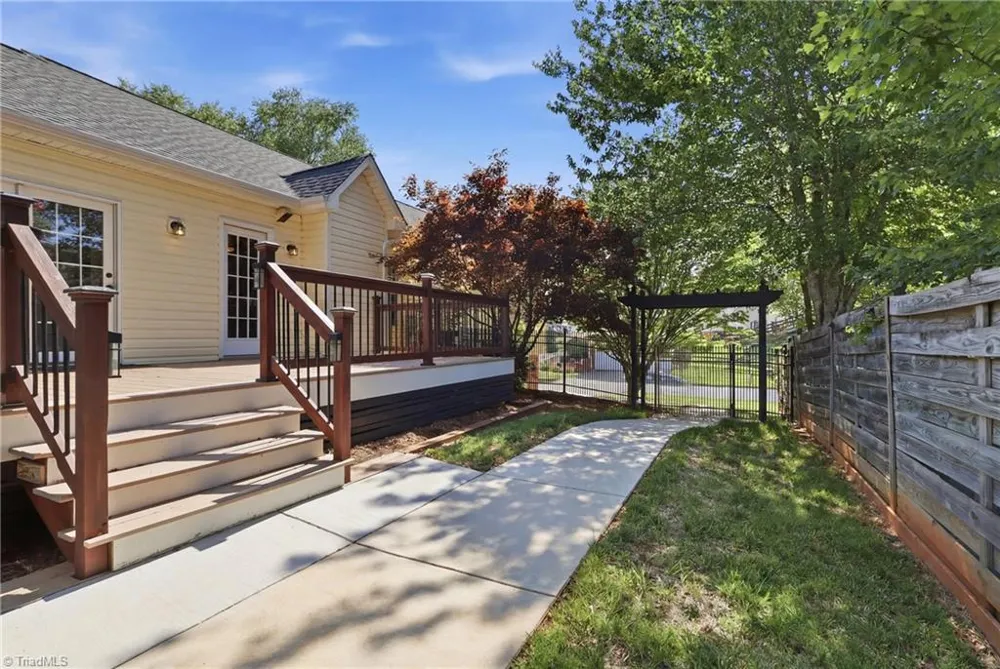 4595 Peter Pfaff Drive Pfafftown, NC 27040