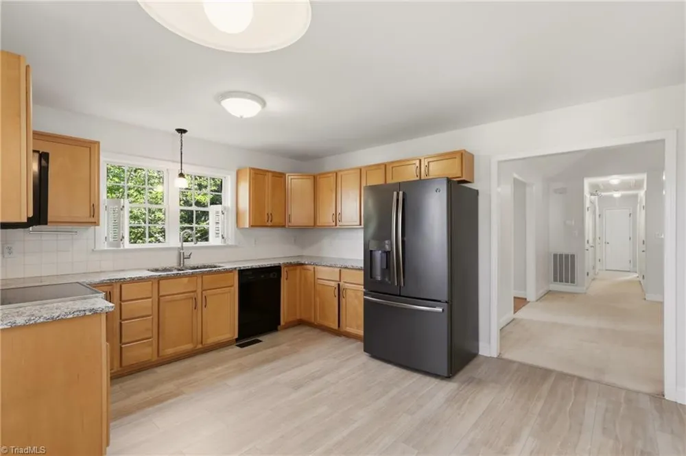 4595 Peter Pfaff Drive Pfafftown, NC 27040