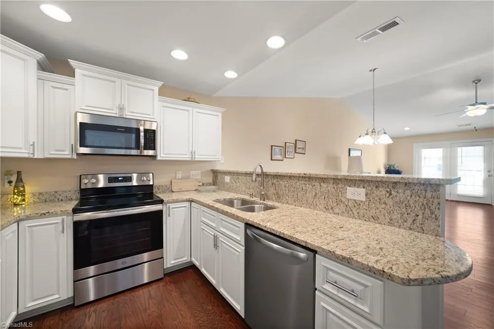 204 Oak Ridge Drive Archdale, NC 27263