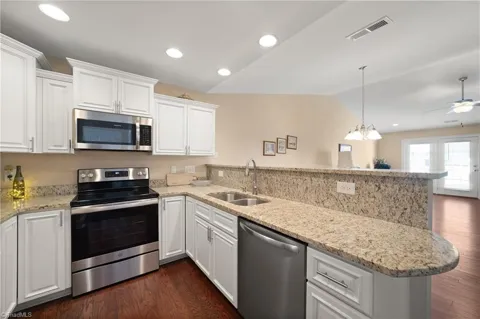 204 Oak Ridge Drive