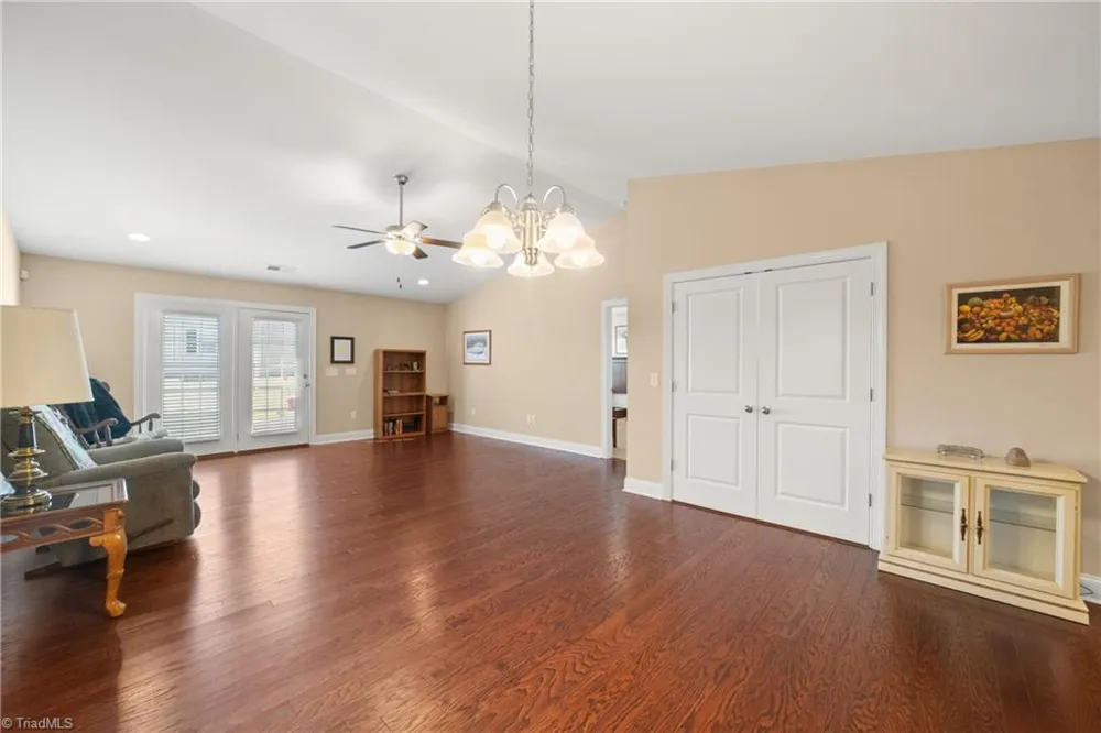 204 Oak Ridge Drive Archdale, NC 27263