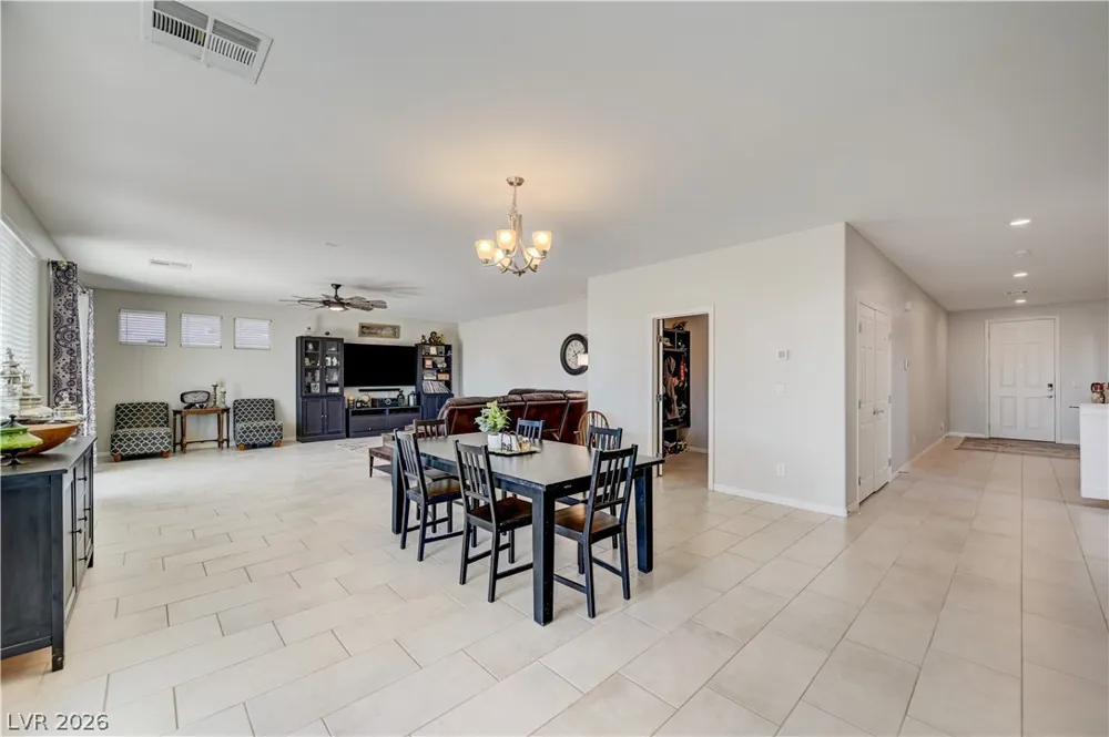 1545 Valley Home Court Logandale, NV 89021