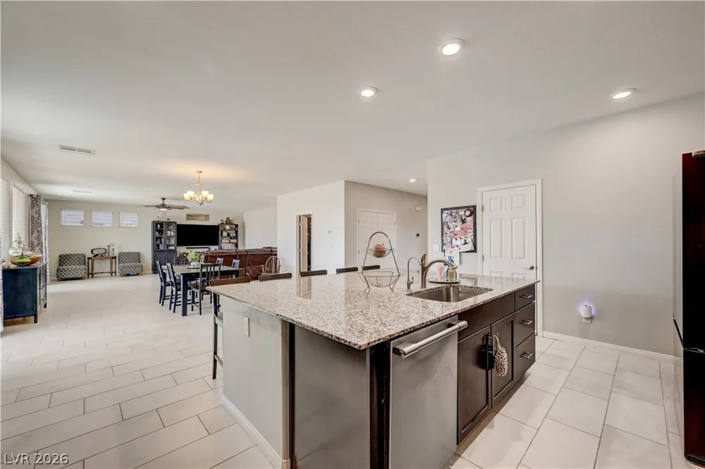 1545 Valley Home Court Logandale, NV 89021