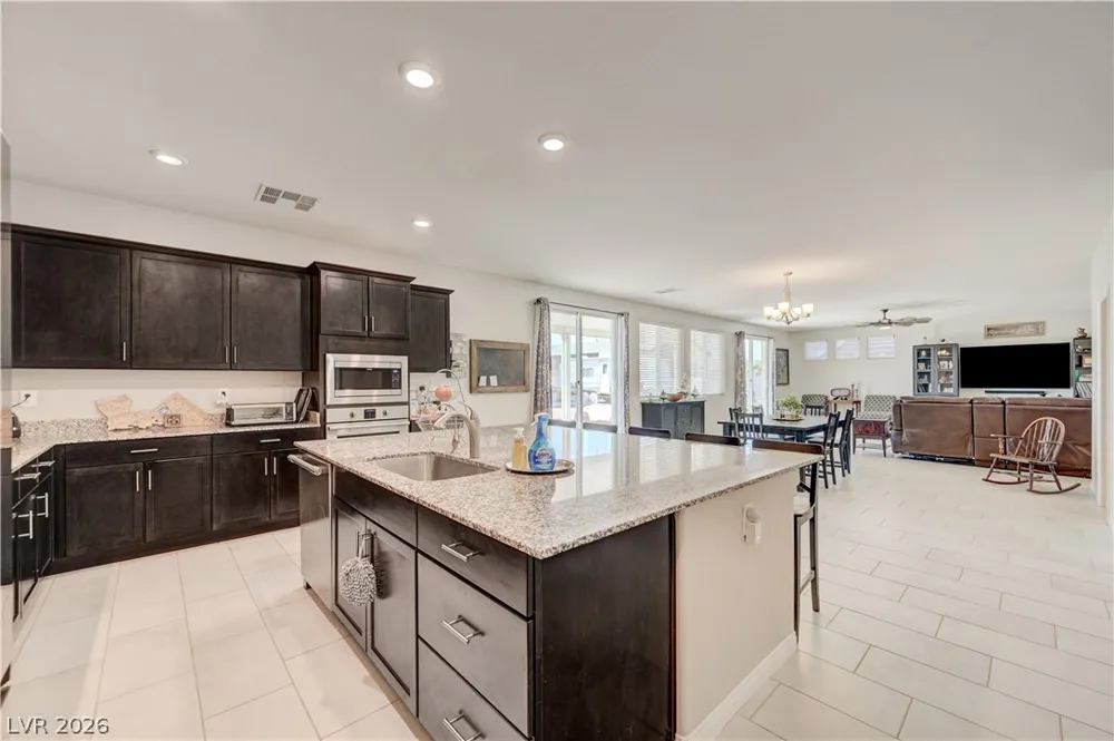 1545 Valley Home Court Logandale, NV 89021