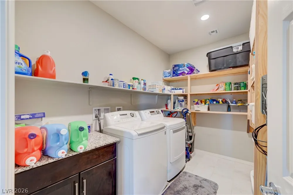 1545 Valley Home Court Logandale, NV 89021