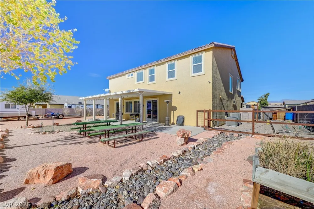 1545 Valley Home Court Logandale, NV 89021
