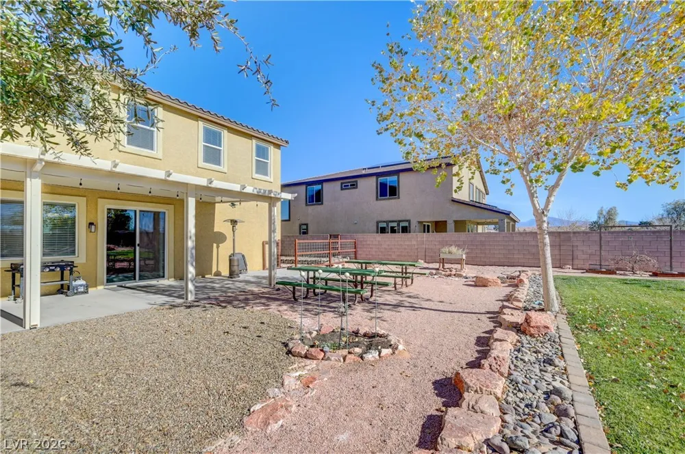 1545 Valley Home Court Logandale, NV 89021