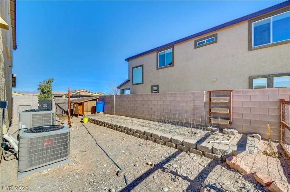 1545 Valley Home Court Logandale, NV 89021
