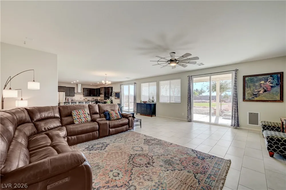 1545 Valley Home Court Logandale, NV 89021
