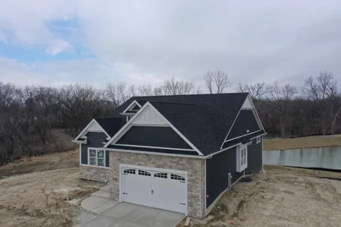 12667 Creekside Drive