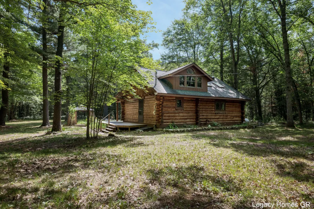 11332 Henderson Road Montague, MI 49437