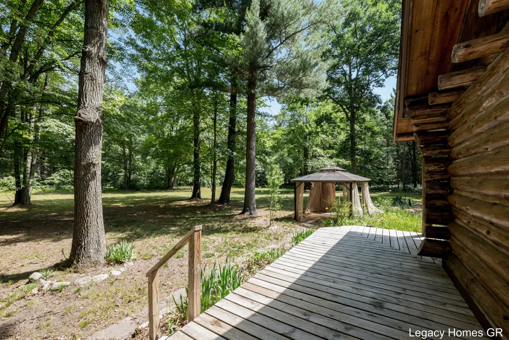 11332 Henderson Road Montague, MI 49437