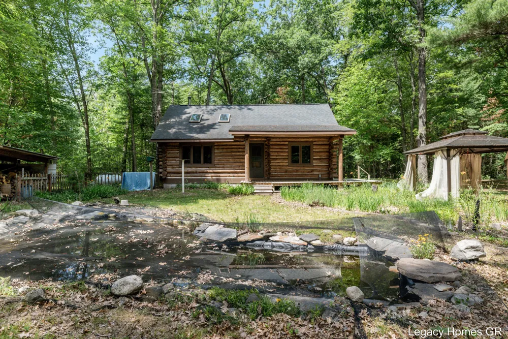 11332 Henderson Road Montague, MI 49437