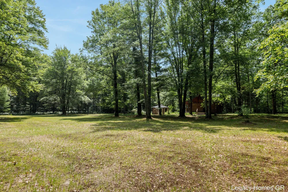 11332 Henderson Road Montague, MI 49437