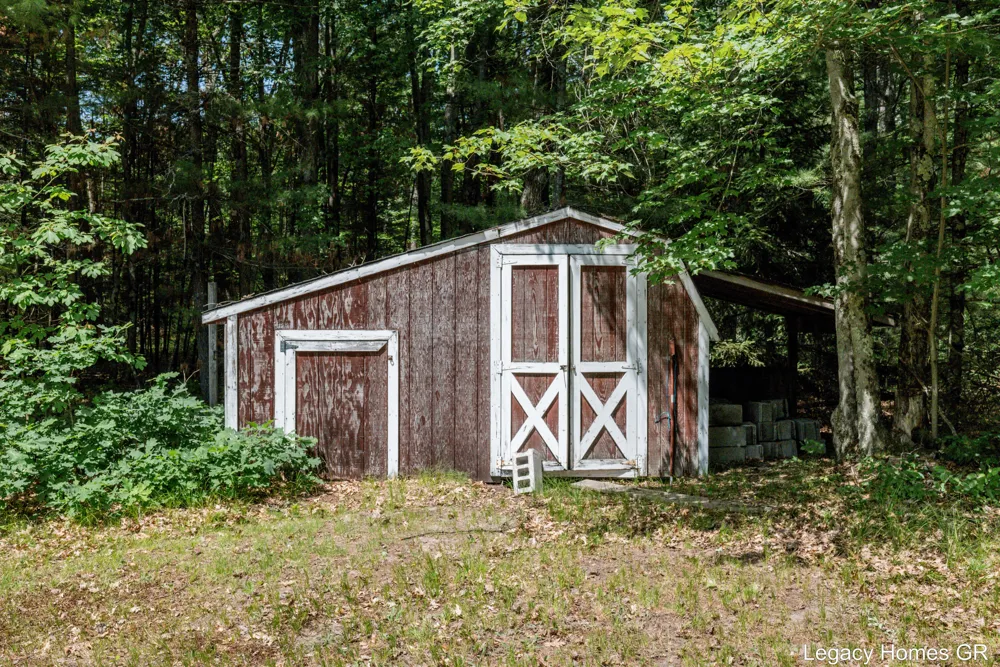 11332 Henderson Road Montague, MI 49437