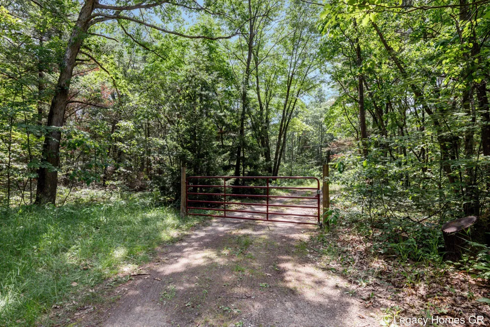 11332 Henderson Road Montague, MI 49437
