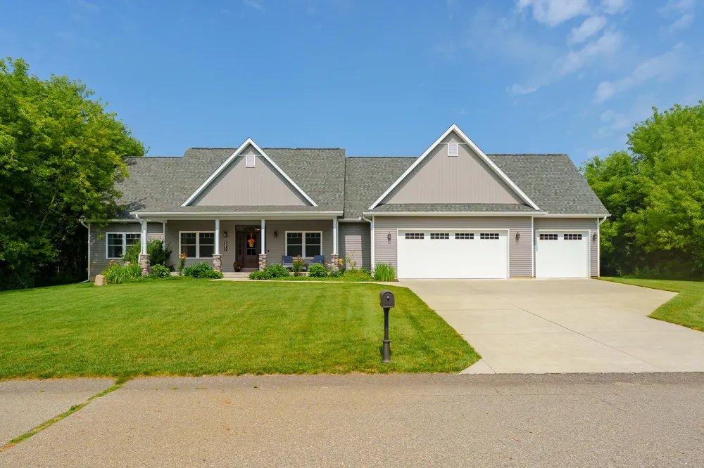 8817 Camomile Drive Augusta, MI 49012