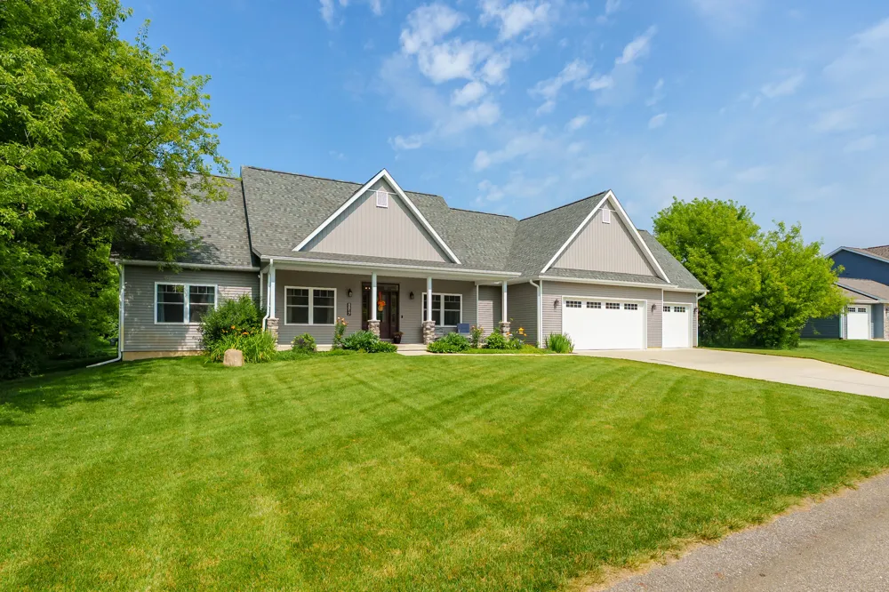8817 Camomile Drive Augusta, MI 49012