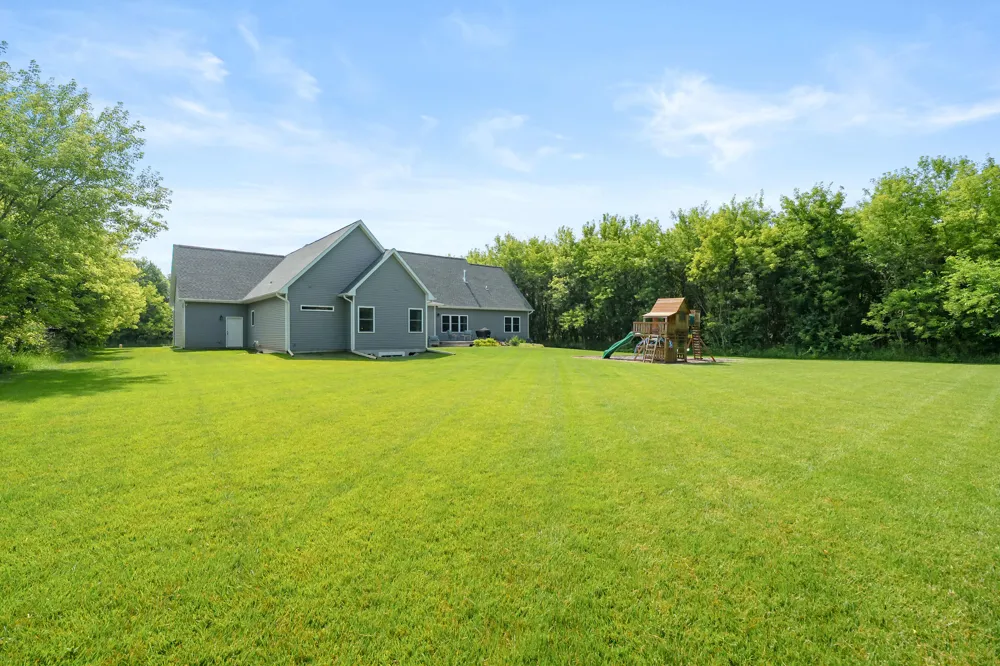 8817 Camomile Drive Augusta, MI 49012