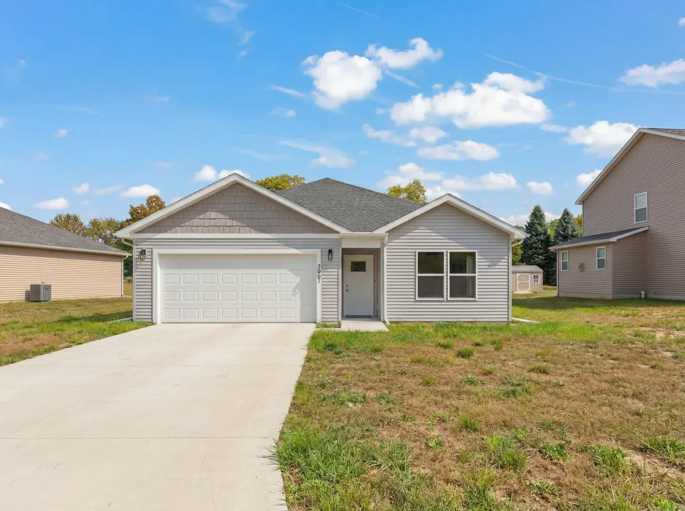 2827 Gady Pines Drive Adrian, MI 49221