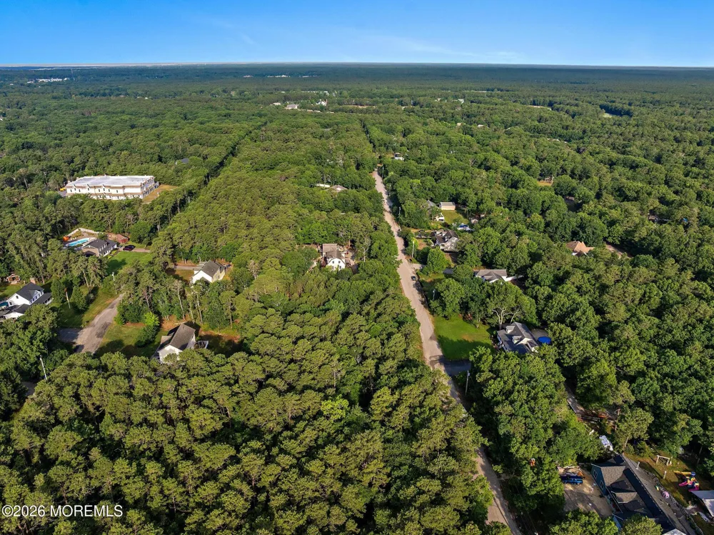 20 Maplewood Drive Little Egg Harbor, NJ 08087