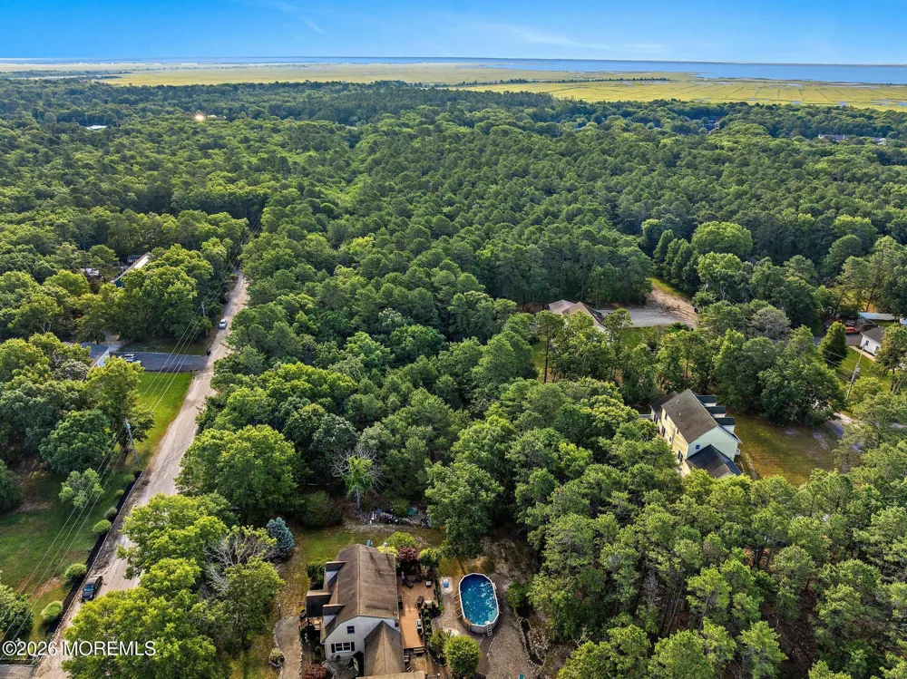 20 Maplewood Drive Little Egg Harbor, NJ 08087
