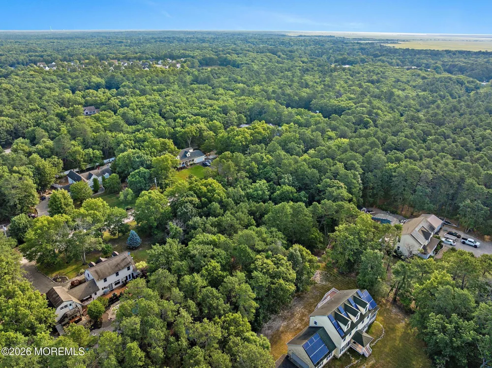 20 Maplewood Drive Little Egg Harbor, NJ 08087