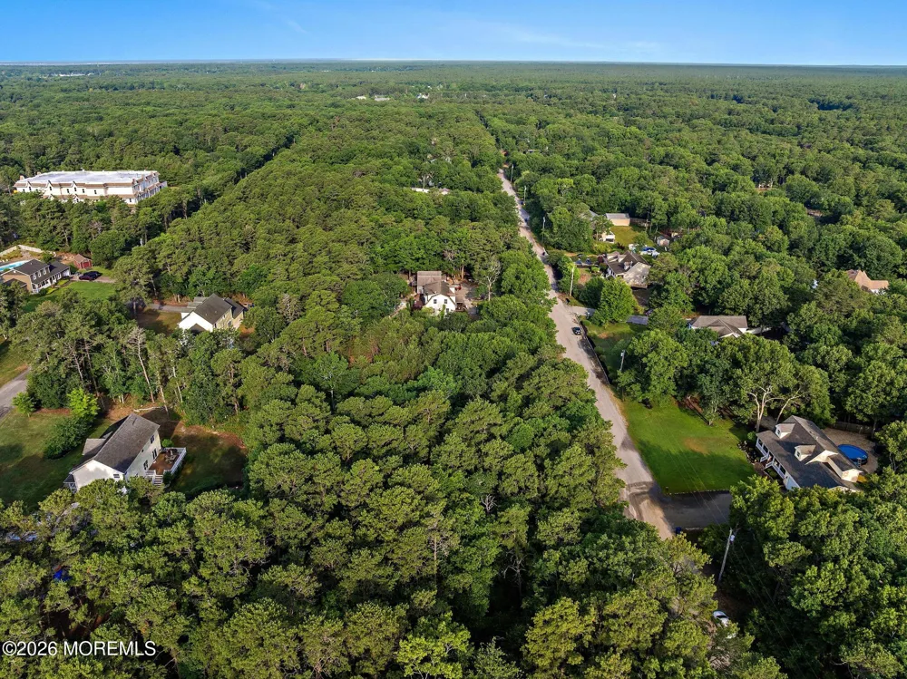 20 Maplewood Drive Little Egg Harbor, NJ 08087