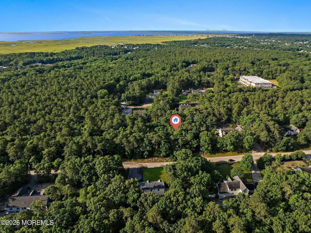 20 Maplewood Drive Little Egg Harbor, NJ 08087