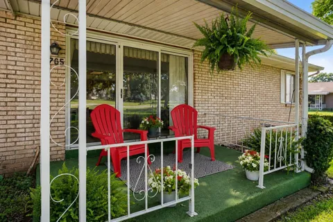 5705 Leisure South Drive SE