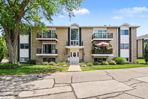 2759 Leonard Street NW #C1