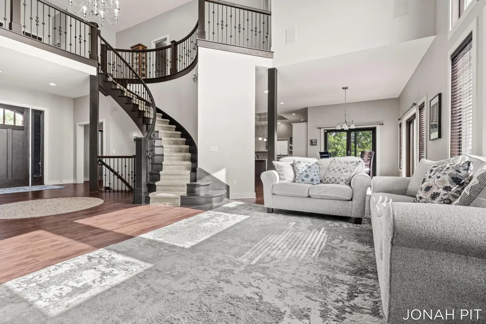 5714 Nelson Drive Hudsonville, MI 49426